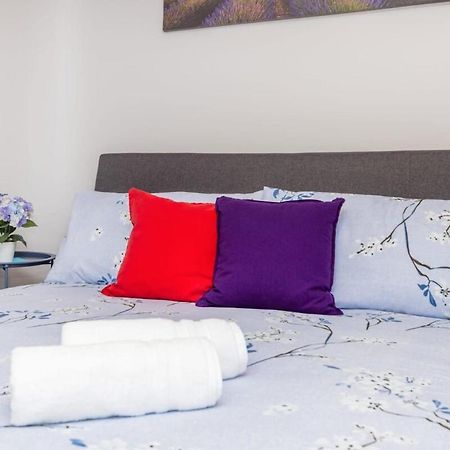 Modern 1Br Condo - Chinatown Near Little Italy Ottawa Bagian luar foto